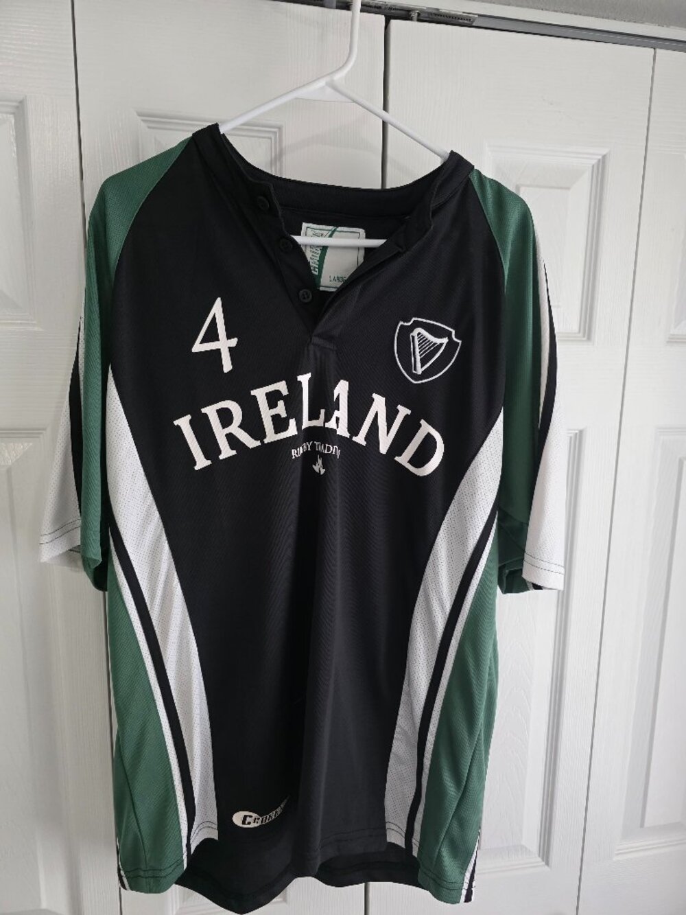Ireland Rugby Jersey #4 Men’s Large Green Black White Sports Jersey